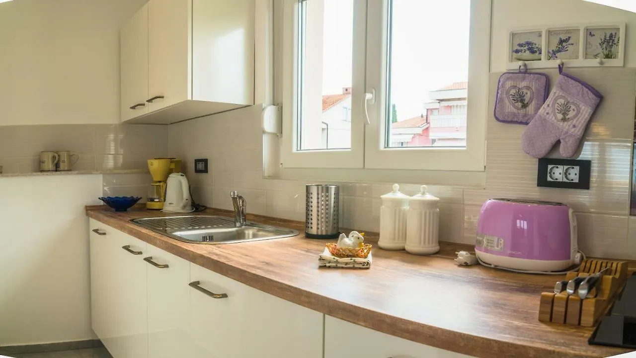 Anikol Apartments Selce