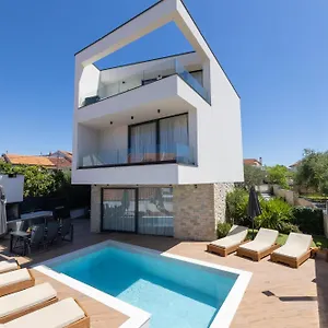 Luxury Favela With Heated Pool , Trogir Kroatien